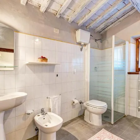 Lombriciano Sleeps 23 With Pool Air Con And Wifi * Cortona