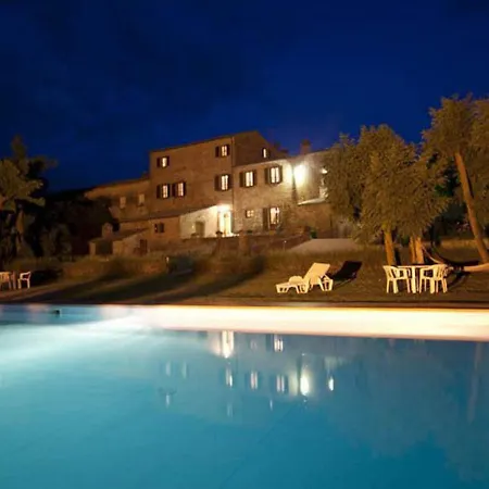 Villa Lombriciano Sleeps 23 With Pool Air Con And Wifi Cortona