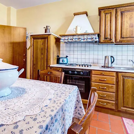 Lombriciano Sleeps 23 With Pool Air Con And Wifi